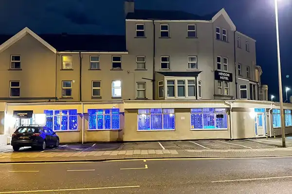 Henson Hotel